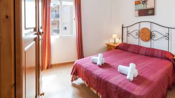 Apartment | 3 bedrooms, bed sheets