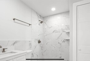 Shower, soap, shampoo, toilet paper