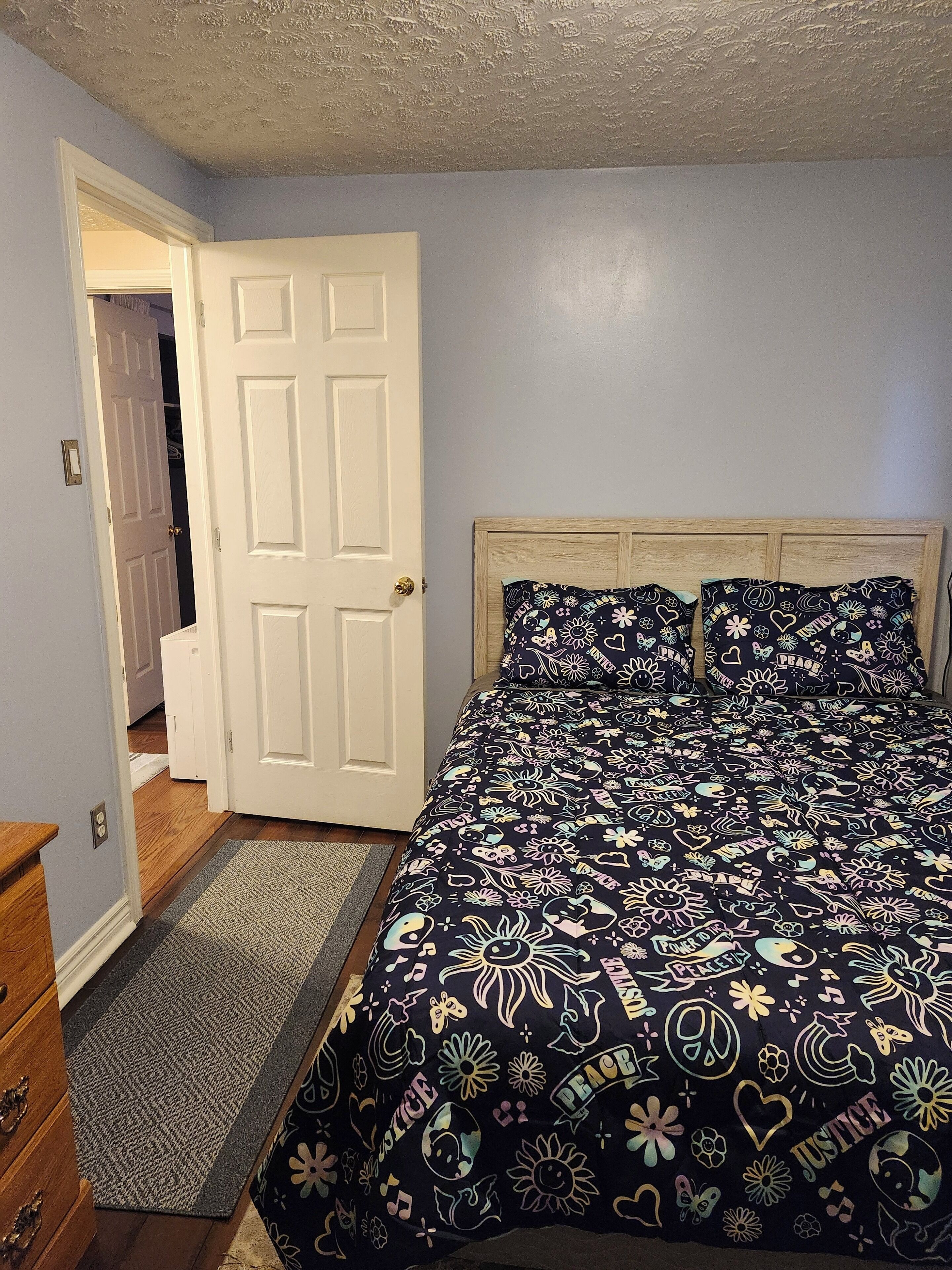 2 bedrooms, desk, free WiFi, bed sheets