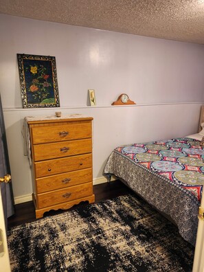 2 habitaciones, escritorio, wifi gratis y ropa de cama 