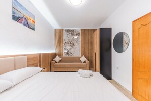 Standard Room, Garden View | Desk, blackout drapes, free WiFi - ApartHotel by PikHost (Shkodër)