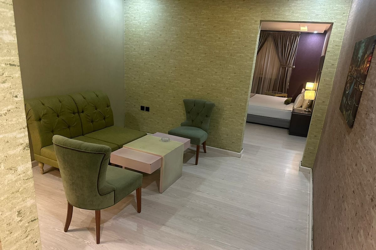 Suite Junior | 1 chambre, bureau, Wi-Fi gratuit