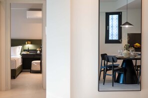 1 slaapkamer, een strijkplank/strijkijzer, reisbedje, wifi