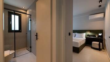 1 bedroom, iron/ironing board, travel crib, WiFi