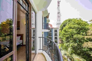 Property grounds - Experience unmatched luxury and comfort at Chasewood Park's exquisite apartments (Nairobi)