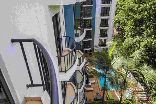 Property grounds - Experience unmatched luxury and comfort at Chasewood Park's exquisite apartments (Nairobi)