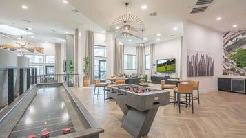 Spielezimmer