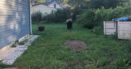 Spacious 4-bedroom house in charming Ann Arbor with AC, WiFi