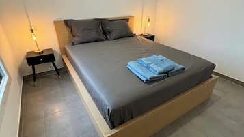 4 chambres, fer et planche à repasser, Wi-Fi, draps fournis