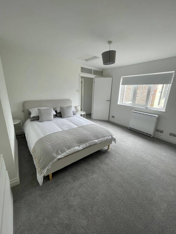 House | 3 bedrooms, free WiFi, bed sheets