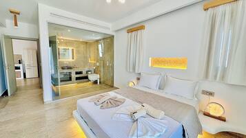 Luxury-Villa | Badezimmer | Dusche, Regendusche, kostenlose Toilettenartikel, Haartrockner