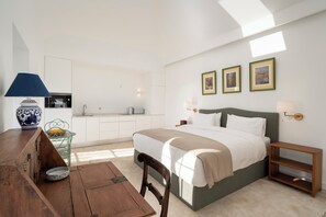 3 bedrooms, iron/ironing board, travel cot, WiFi - Quinta Marefe - On the stunning west coast (Paúl do Mar)