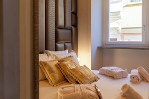 Family Room, City View | In-room safe, blackout drapes, soundproofing, iron/ironing board - Fontana di Trevi Roma Luxury Suite (Rome)