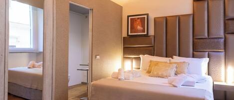 Family Room, City View