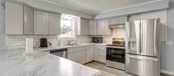 Hike, Fish & Boat: Secluded Mountain View Home