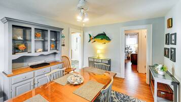 Cottage (2 Bedrooms) | Interior