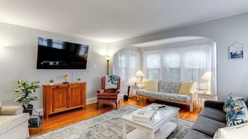 Cottage (2 Bedrooms) | Interior