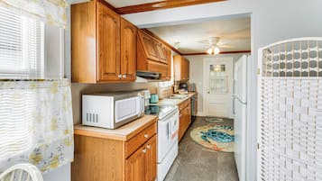 Cottage (2 Bedrooms) | Interior
