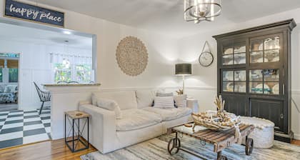 4 Mi to Falls Lake: Dog-friendly Wake Forest Home