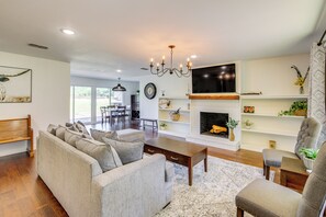 House (3 Bedrooms) | Front of property