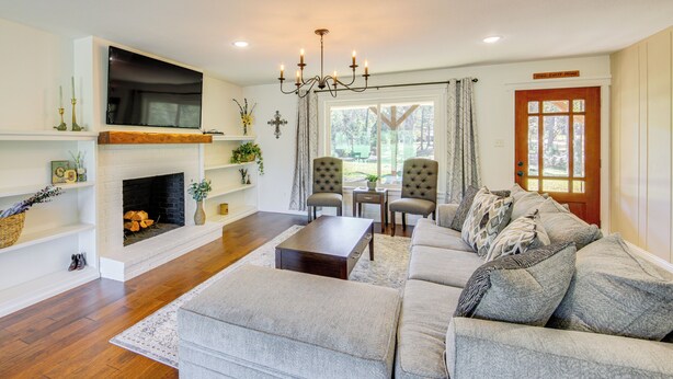 House (3 Bedrooms) | Interior - Fire Pit & Grill: Tyler Home on 5 Acres! (Tyler)