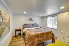 House (1 Bedroom) | Interior - Tillamook Bay Apt Near Marina: Fish, Boat & More! (Garibaldi)