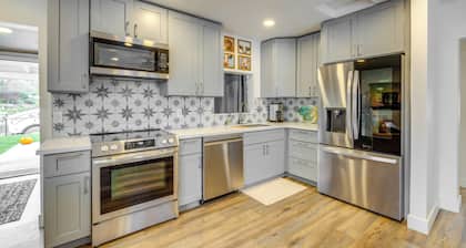 Tillamook Bay Apt Near Marina: Fish, Boat & More!