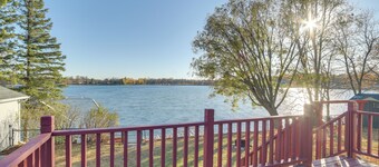 Pet-friendly Cabin on Star Lake: Fire Pit & Grill!