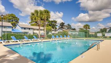 Apartment (2 Bedrooms) | Front of property