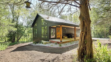 House (2 Bedrooms) | Front of property