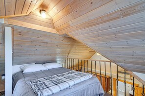 House (1 Bedroom) | Interior