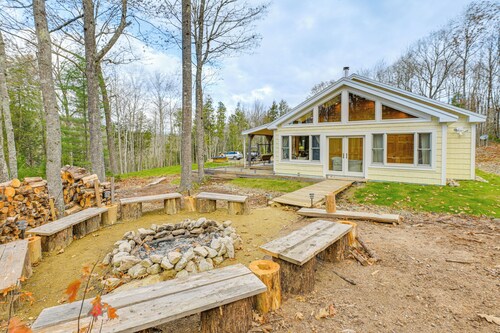 Family-friendly Brooks Gem w/ Spacious Yard!