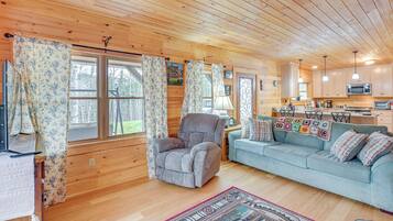 Rumah (2 Bedrooms) | Interior