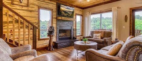 Smart TV, fireplace, stereo