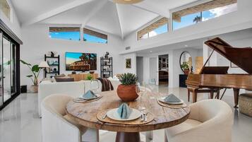 公寓 | 2 間臥室、網路服務