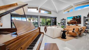 公寓 | 2 間臥室、網路服務