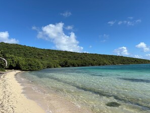 Liegestühle, Strandtücher