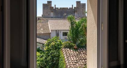 Une maison au charme authentique, au cĆur des remparts d'Aigues-Mortes !