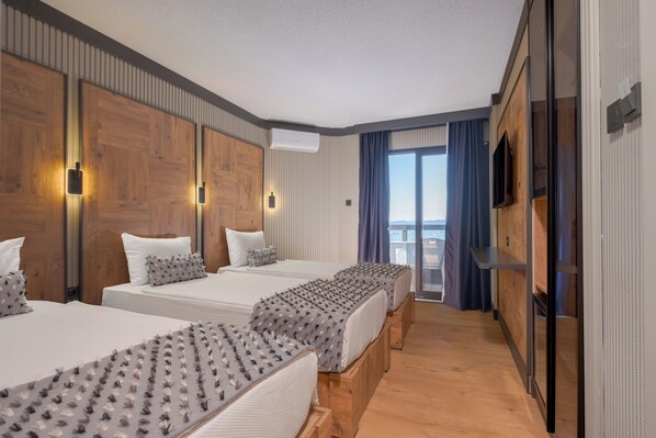Minibar, soundproofing, free WiFi, bed sheets - Jura Hotels Ada Beach Kuşadası (Kusadasi)