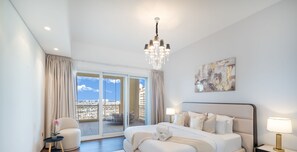 2 bedrooms, free WiFi - LUX  The Palm Atlantis View Suite (Dubai)