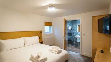 7 chambres, fer et planche Ă repasser, Wi-Fi gratuit, draps fournis