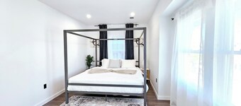 The Paragon Place- New Charming 3-bedroom house in delightful West Orange.