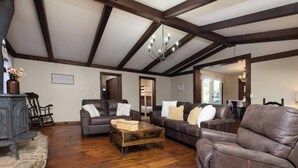 Living area - High Street Hideaway (Athol)