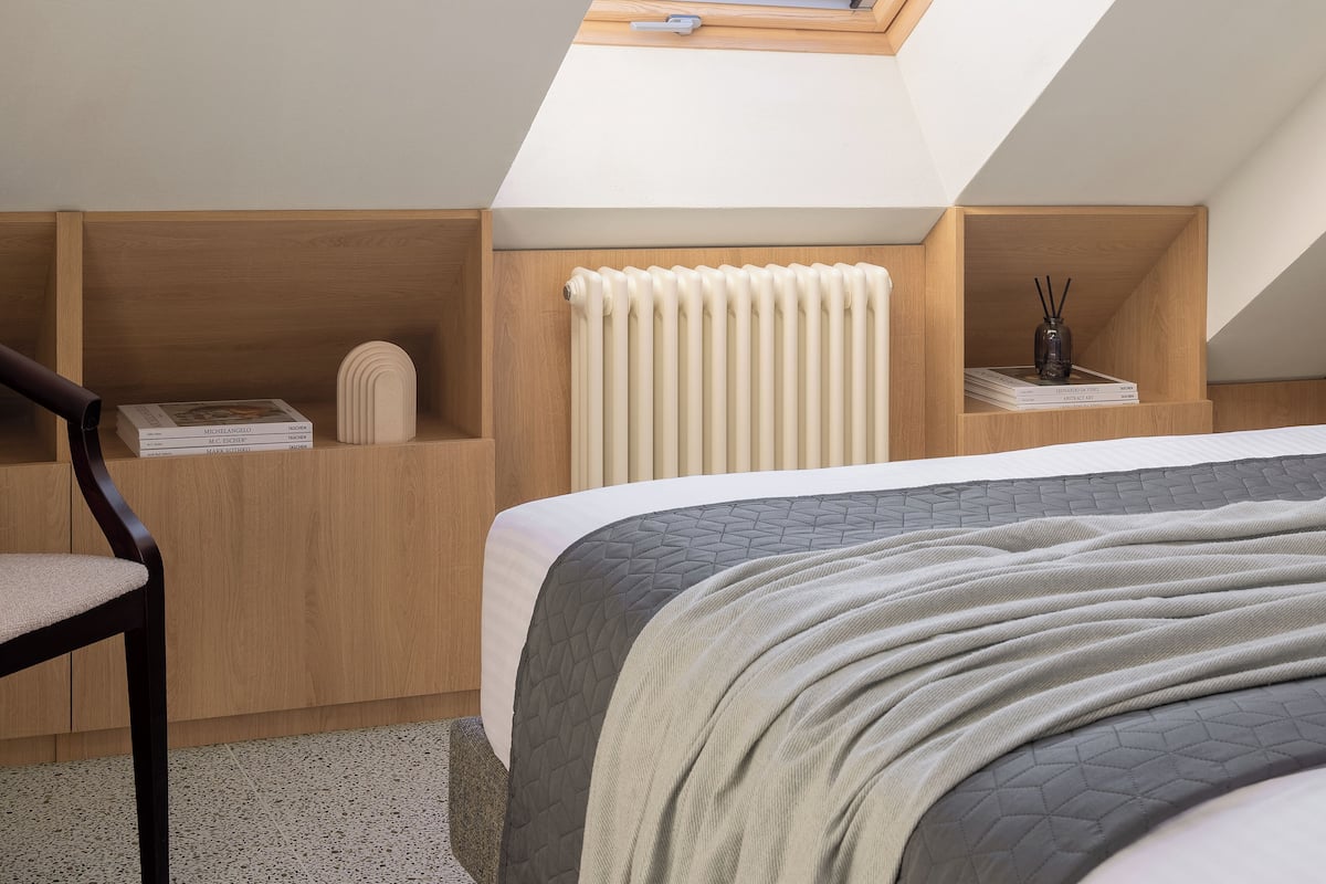 Junior suite, balkon, uitzicht op stad | 2 slaapkamers, individueel gedecoreerd, individueel gemeubileerd