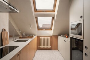 Design-Studio, Balkon, Stadtblick | Eigene Küche | Kühlschrank, Mikrowelle, Espressomaschine