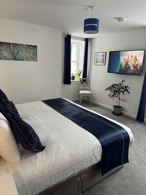 4 soverom, wi-fi (inkludert) og sengetøy