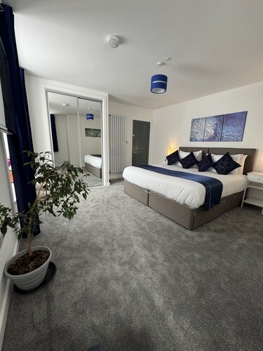 Luxury 2 Bed Apartment in Llandovery