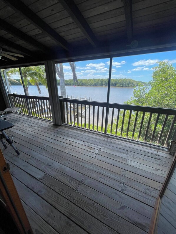 Interior - Everglades city condo with water view
(Ochopee)