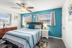 3 chambres, fer et planche à repasser, Wi-Fi, draps fournis