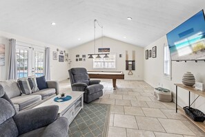 スマートテレビ、書庫、ステレオ